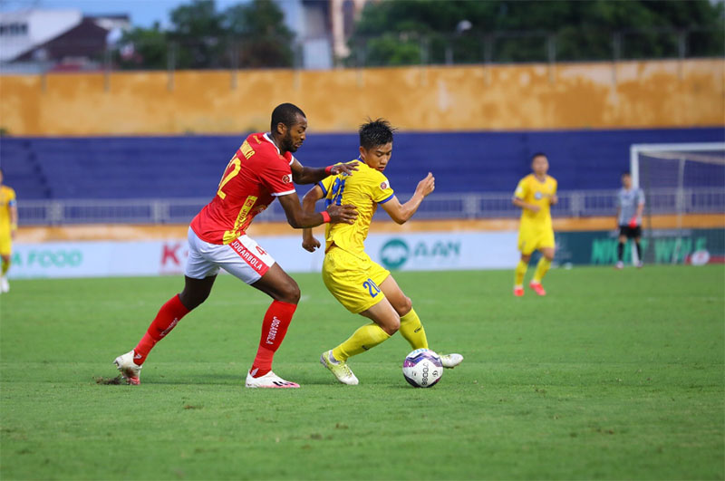Soi kèo trận Nam Định vs SLNA: Các cầu thủ Sông Lam Nghệ An đang có phong độ không quá tốt