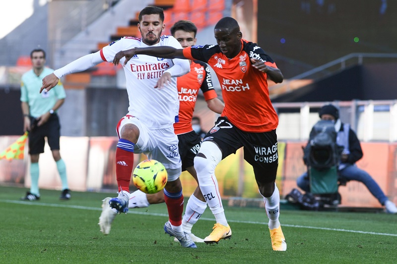 Lorient vs Lyon hứa hẹn sẽ rất căng thẳng, kịch tính