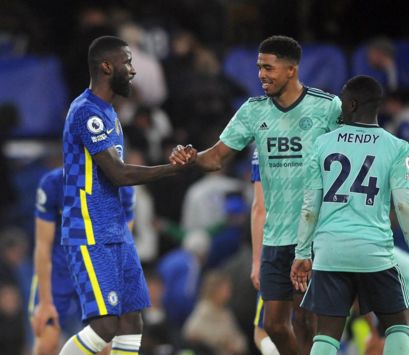 Leicester từ chối lời hỏi mua của Chelsea
