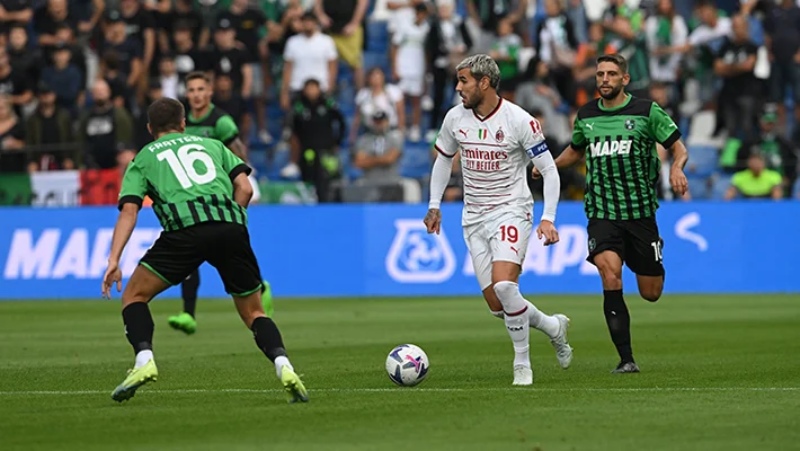 AC Milan vẫn chưa thể hiện được hết sức mạnh như ở Serie A mùa trước