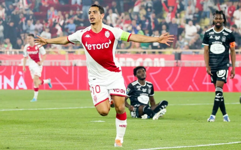 AS Monaco có lợi thế sân nhà