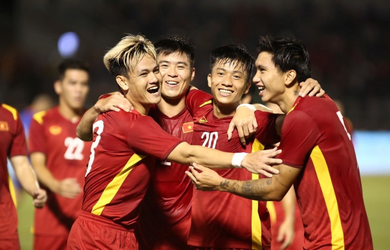 Đội tuyển Việt Nam vươn lên hạng 96 thế giới