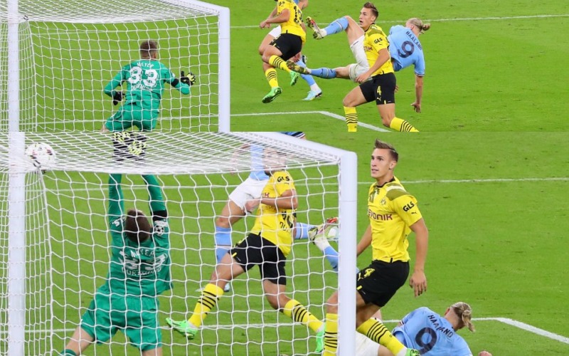 Erling Haaland ấn định tỷ số 2-1 cho Manchester City trước Borussia Dortmund