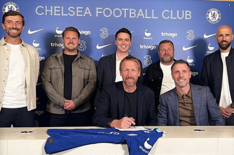 Graham Potter ký hợp đồng với Chelsea