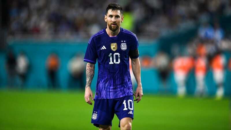 Messi là cầu thủ ghi nhiều bàn nhất ĐTQG Argentina 