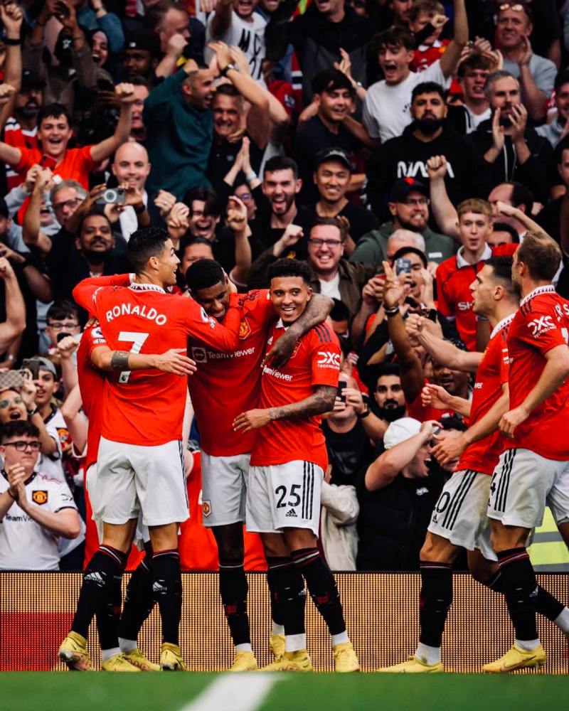 Manchester United giành 3 điểm quan trọng trước Arsenal