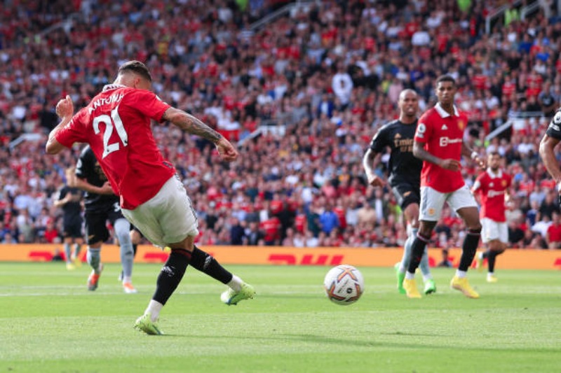 Kết quả Manchester United vs Arsenal: Antony mở tỷ số cho Quỷ đỏ