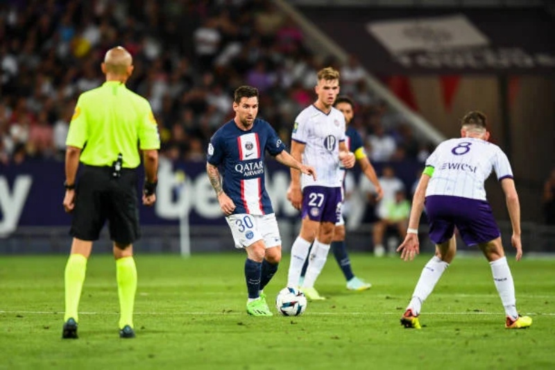 Paris Saint-Germain thị uy sức mạnh tại Ligue 1 2022/23