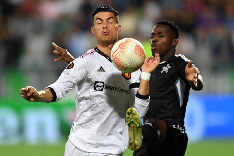 Tương tự cuộc đấu Real Sociedad, Cristiano Ronaldo cũng được HLV Erik ten Hag xếp ra sân ngay từ đầu. CR7 chơi đầy nỗ lực và quyết tâm
