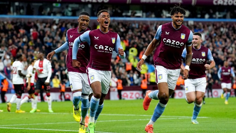 Aston Villa thể hiện phong độ thiếu ổn định