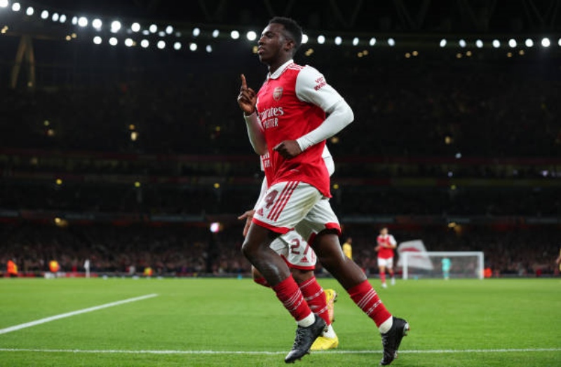 Eddie Nketiah mở tỷ số cho Arsenal