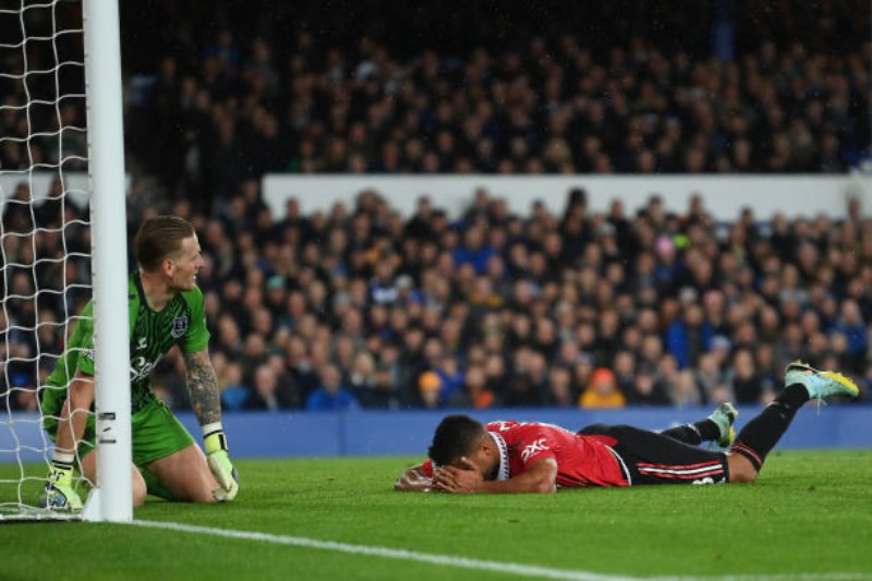Kết quả Everton vs Manchestr United: Casemiro lỡ cơ hội ghi bàn