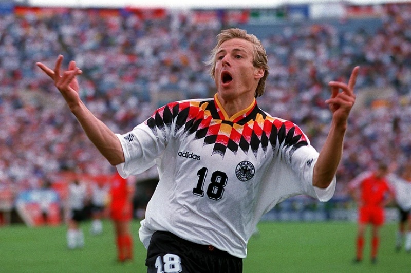 Jurgen Klinsmann ghi 11 bàn qua các kỳ World Cup