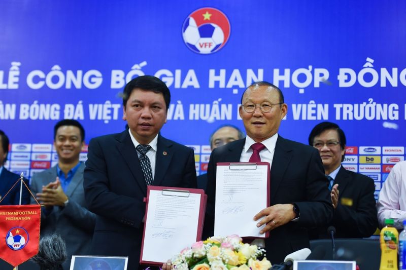 HLV Park Hang-seo nhậm chức thuyền trưởng đội tuyển Việt Nam từ cuối năm 2017