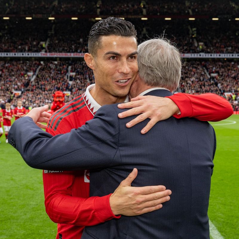 Ronaldo, De Gea nhận “quà” từ Sir Alex Ferguson 