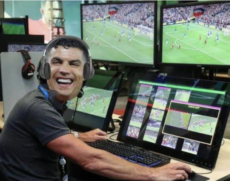 Ronaldo là người điều hành phòng VAR trận thua của Argentina vs Saudi Arabia?