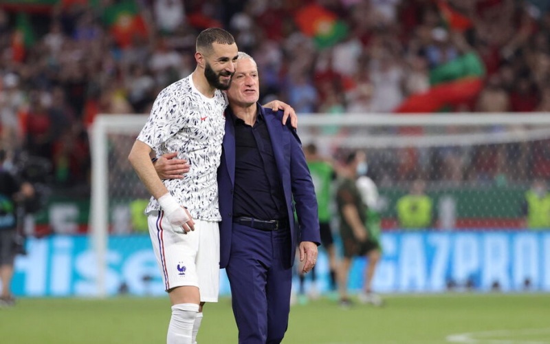 HLV Didier Deschamps vẫn kỳ vọng Karim Benzema kịp bình phục, thi đấu ở World Cup 2022