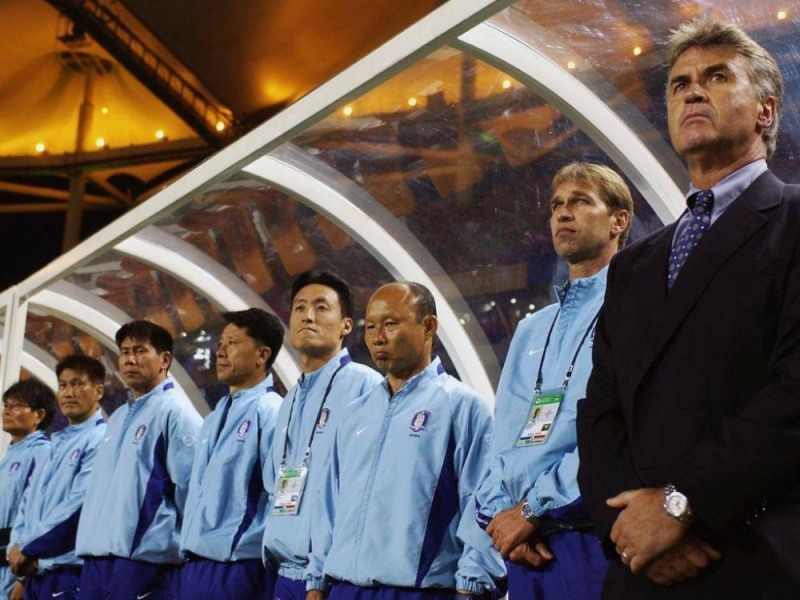 HLV Park Hang-seo từng phò tá Guus Hiddink cùng tuyển Hàn Quốc đi đến bán kết World Cup 2002