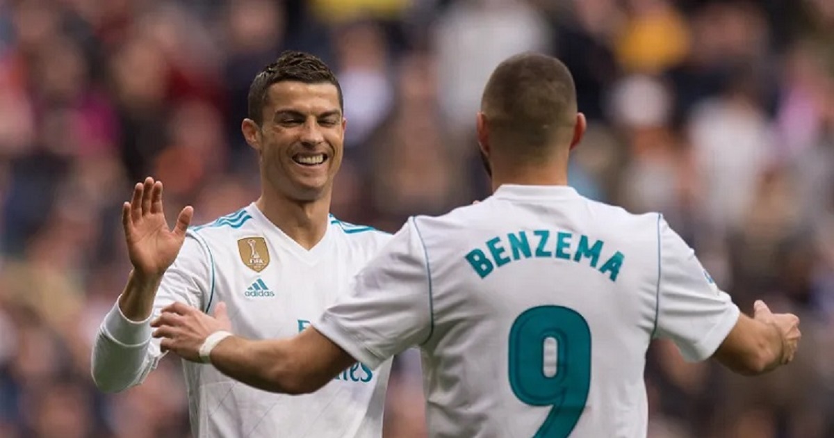 Phản ứng khó tin của Ronaldo khi Benzema giành bóng vàng
