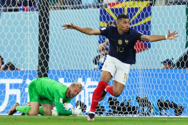 Kết quả Pháp vs Đan Mạch: Mbappe mở tỷ số trận đấu