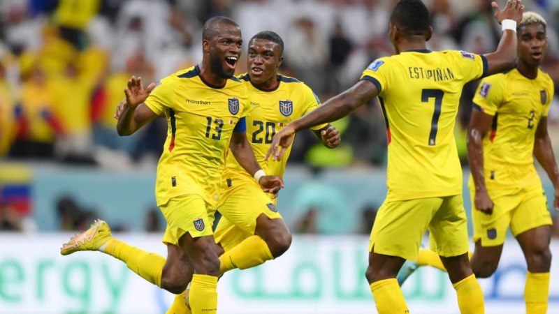 Đội tuyển Ecuador áp đảo chủ nhà Qatar