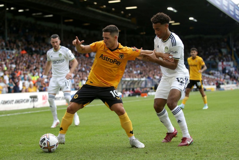 Wolverhampton Wanderers thua Leeds United ở lượt đi Ngoại hạng Anh 2022/23