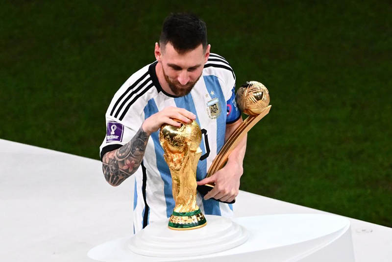 FIFA thừa nhận Messi là cầu thủ xuất sắc nhất mọi thời đại