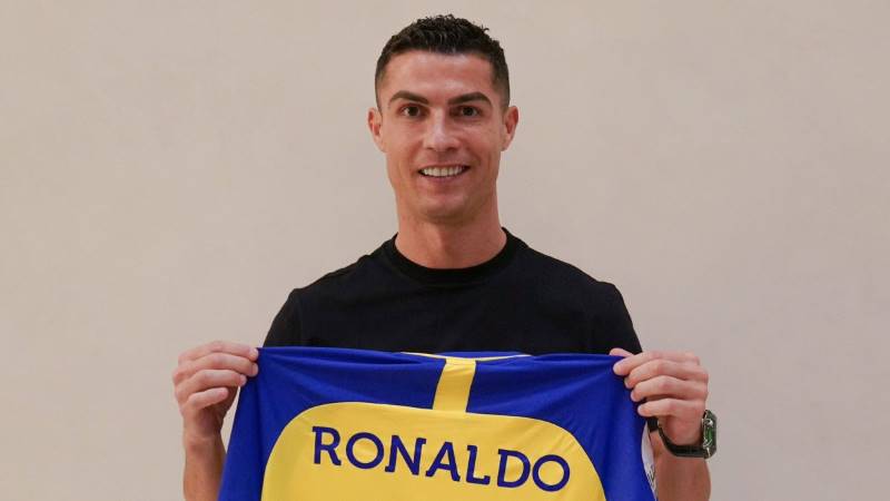 Cristiano Ronaldo gia nhập đội bóng mới 