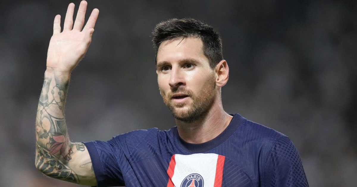 Bỏ qua tin đồn, Messi tiếp tục ở lại với PSG