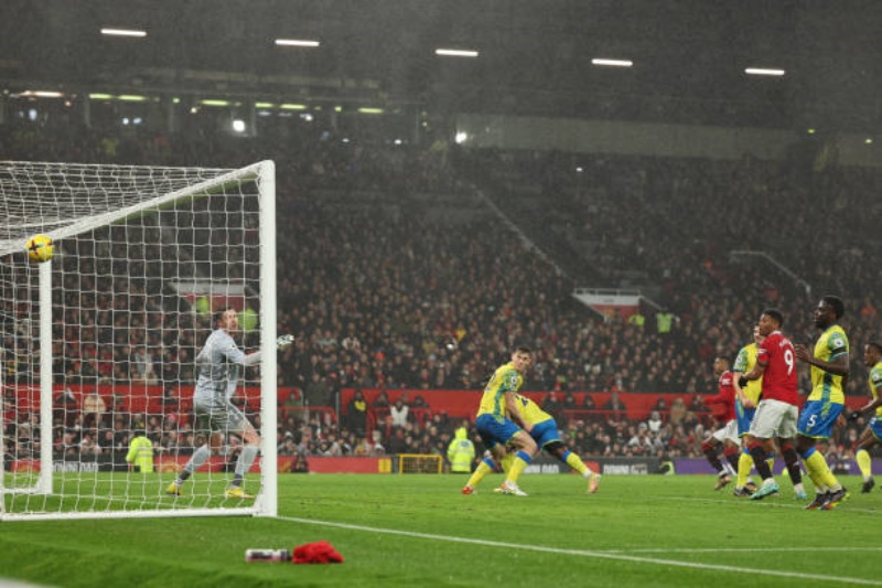 Kết quả Manchester United vs Nottingham Forest: Bàn thắng của Rashford đến từ pha dàn xếp rất hay