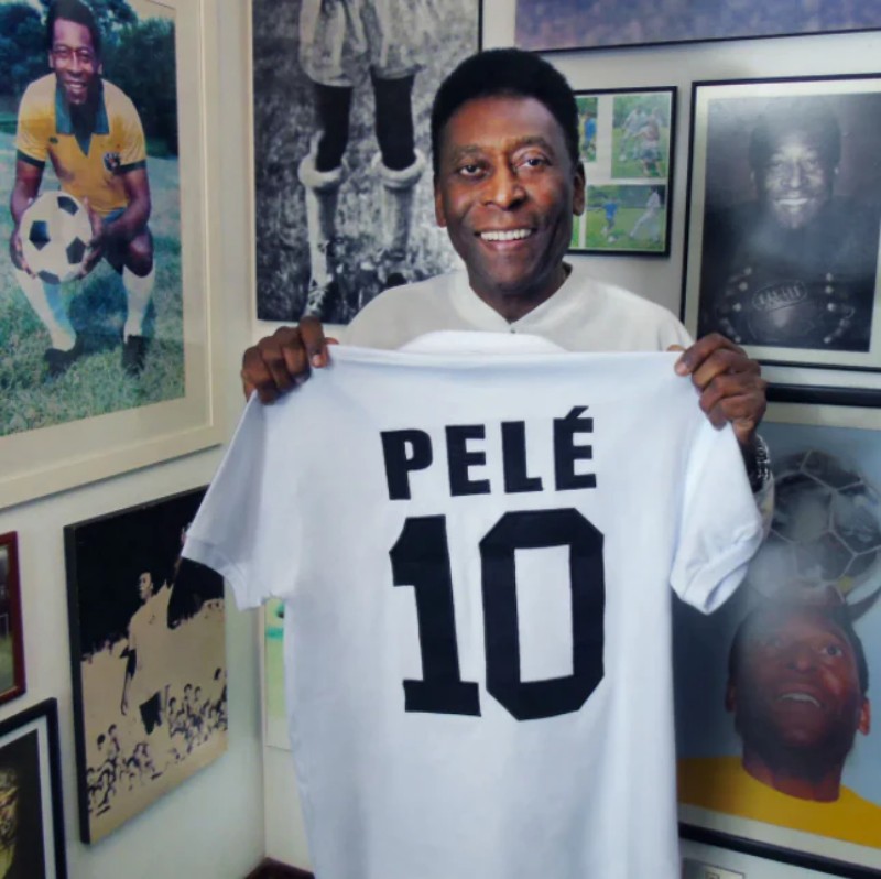 Pele và chiếc áo số 10 huyền thoại tại CLB Santos