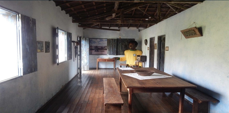 Phòng khách của ngôi nhà thời thơ ấu của Pele