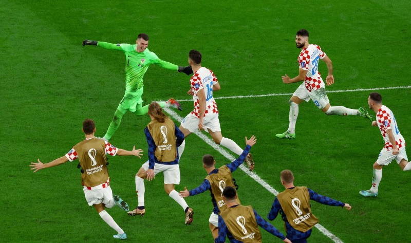 Thủ thành Dominik Livakovic góp công lớn vào việc đưa Croatia vào bán kết World Cup 2022