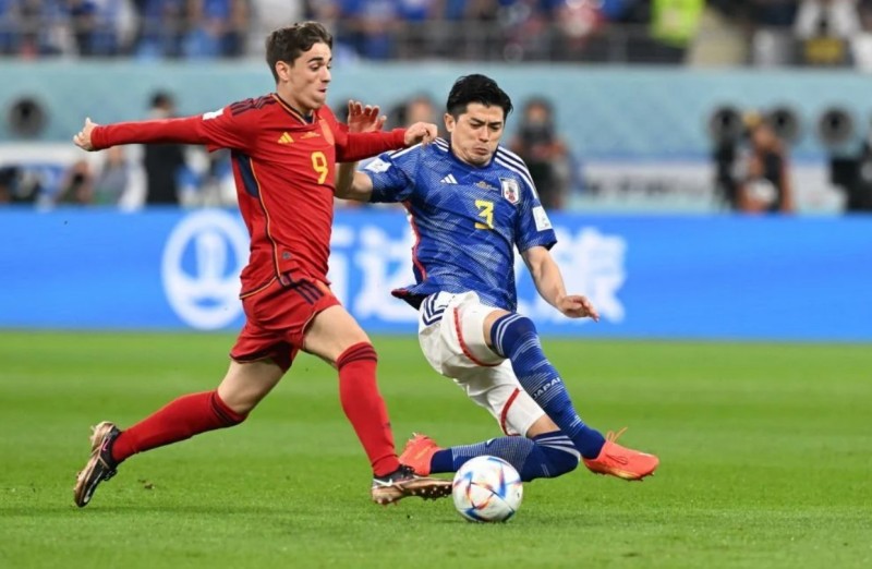 Tốc độ trận đấu giữa Nhật Bản vs Tây Ban Nha được đẩy lên cao ngay từ những phút đầu tiên