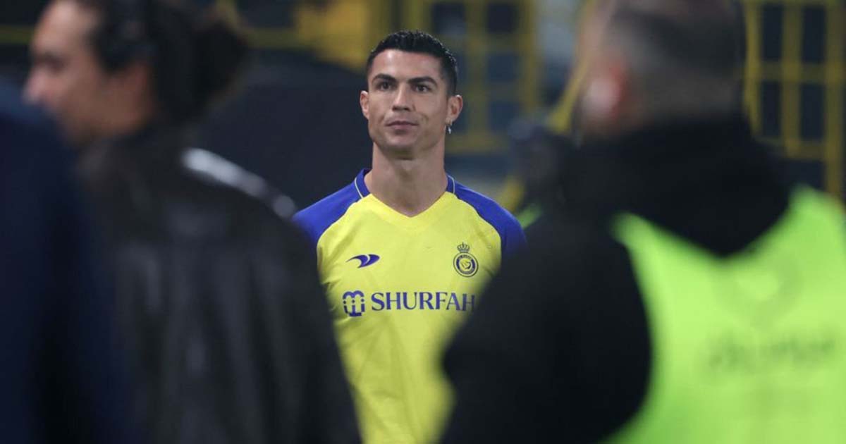 Ronaldo bất ngờ bỏ theo dõi UEFA Champions League