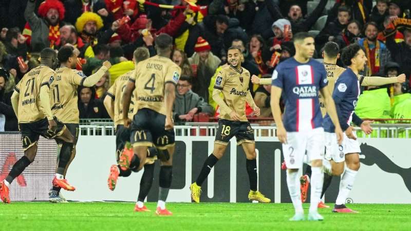 Lens chấm dứt chuỗi 38 trận bất bại của PSG
