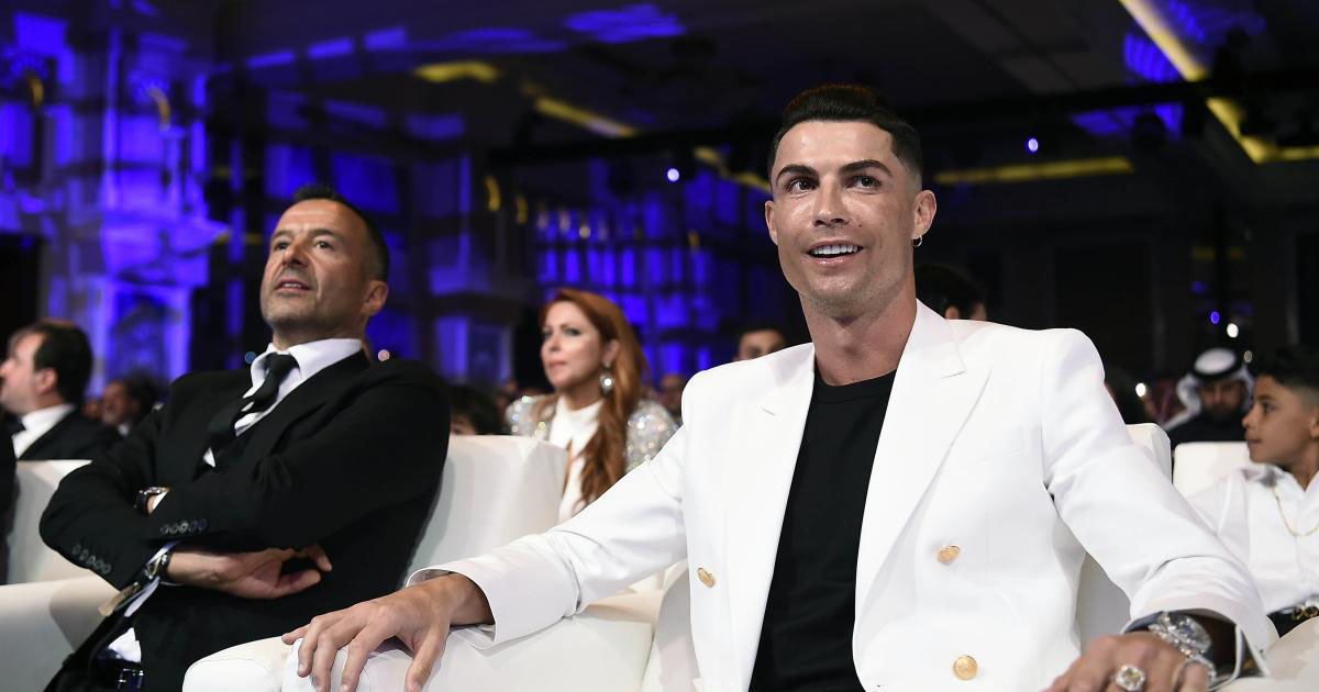 Chuyển đến CLB mới, Ronaldo chia tay siêu cò Jorge Mendes
