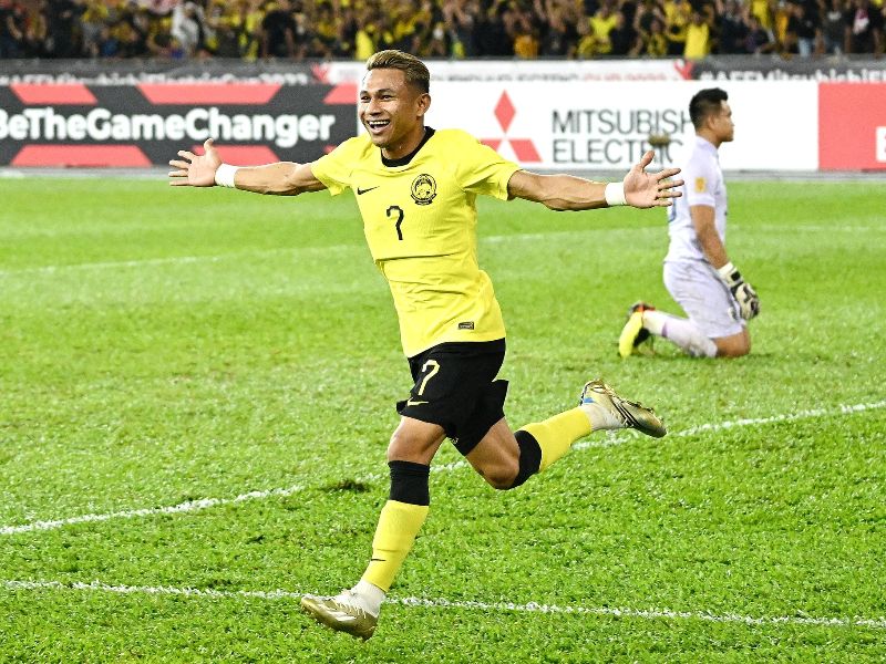 Malaysia bị trọng tài “cướp” bàn thắng trước Thái Lan?