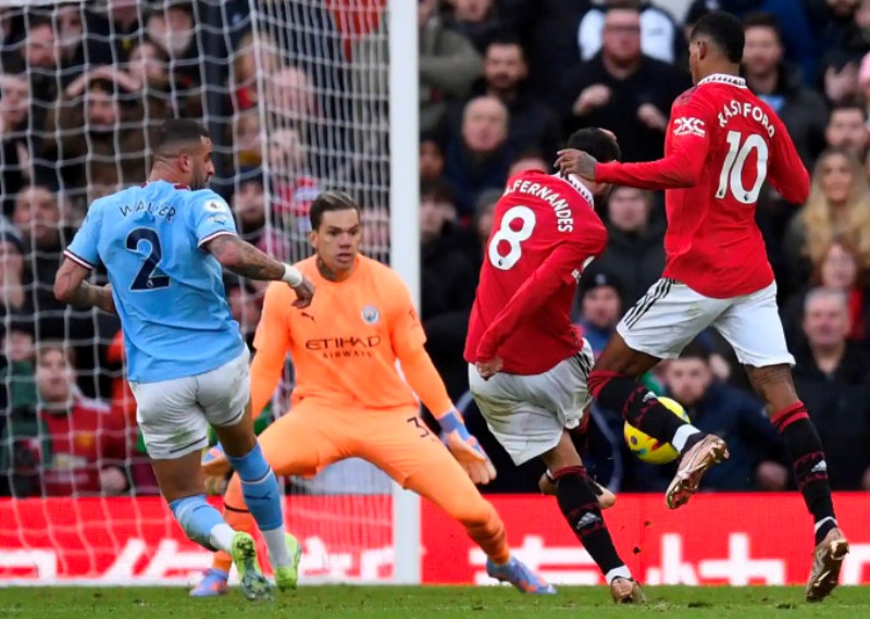 Manchester United thắng nghẹt thờ Manchester City