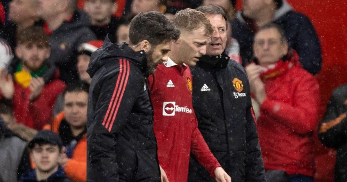 NÓNG: Manchester United nhận tin cực xấu về "trò cưng" của Erik ten Hag