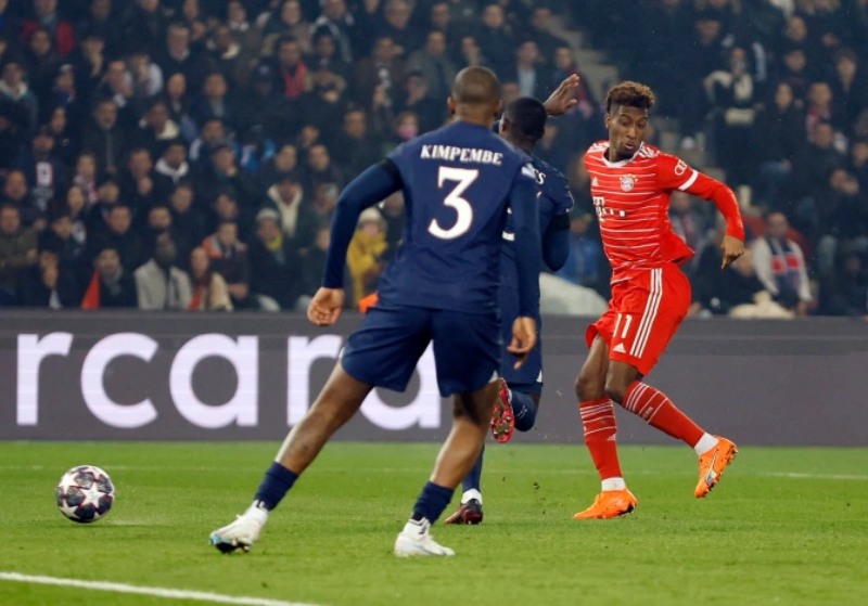 Kingsley Coman ghi bàn mở tỷ số cho Bayern Munich trước Paris Saint-Germain