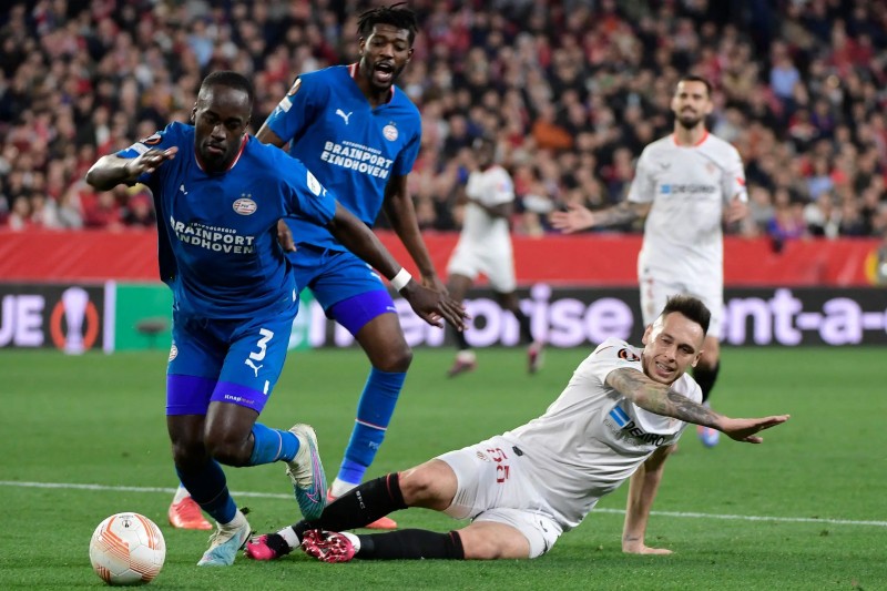 Link xem trực tiếp PSV Eindhoven vs Sevilla 00h45 ngày 24/02 kênh nào?