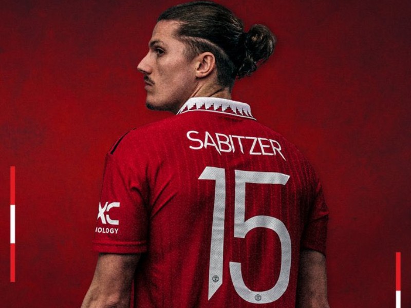 Sabitzer ra mắt cực ngầu, xác định số áo ở Man Utd