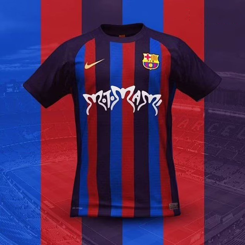 Barcelona trình làng áo đấu với logo mới ở trận gặp Real Madrid