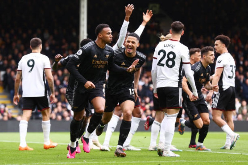 Arsenal duy trì ngôi đầu bảng sau chiến thắng 3-0 trước Fulham