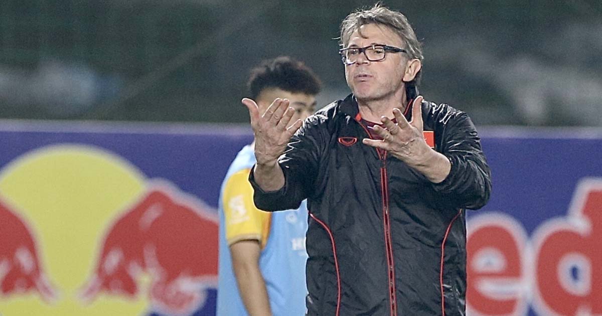 HLV Troussier củng cố đội hình U23 Việt Nam bằng việc triệu tập 9 cái tên