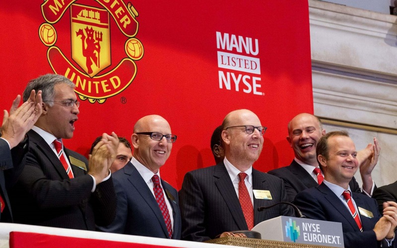 Nhà Glazer sẽ xem xét việc bán Manchester United đến cuối tháng 5/2023