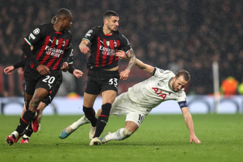 Tottenham Hotspur chia tay Champions League 2022/23 sau khi thua chung cuộc với tổng tỷ số 0-1 trước AC Milan