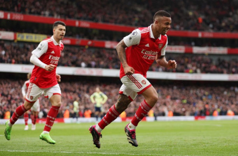 Gabriel Jesus lập tức ghi dấu ấn trong ngày góp mặt ở đội hình chính Arsenal