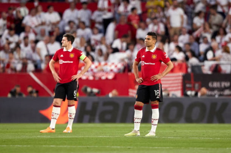 Manchester United bất lực trước lối chơi pressing và kỷ luật của Sevilla